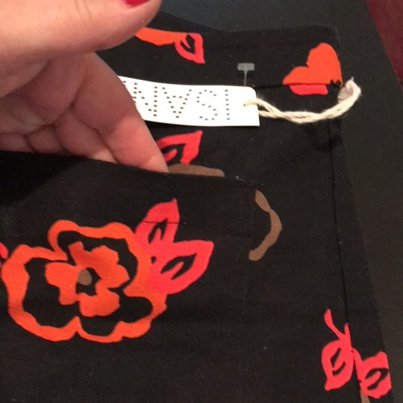 Isana size XL black & red print shorts high waist Linen Blend - Picture 8 of 8